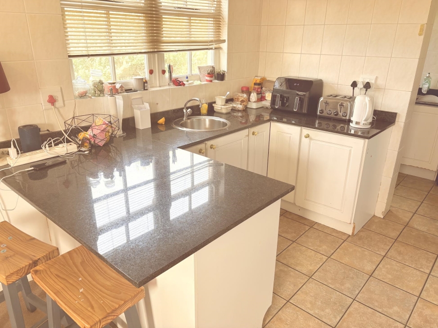 4 Bedroom Property for Sale in Kronenzicht Western Cape